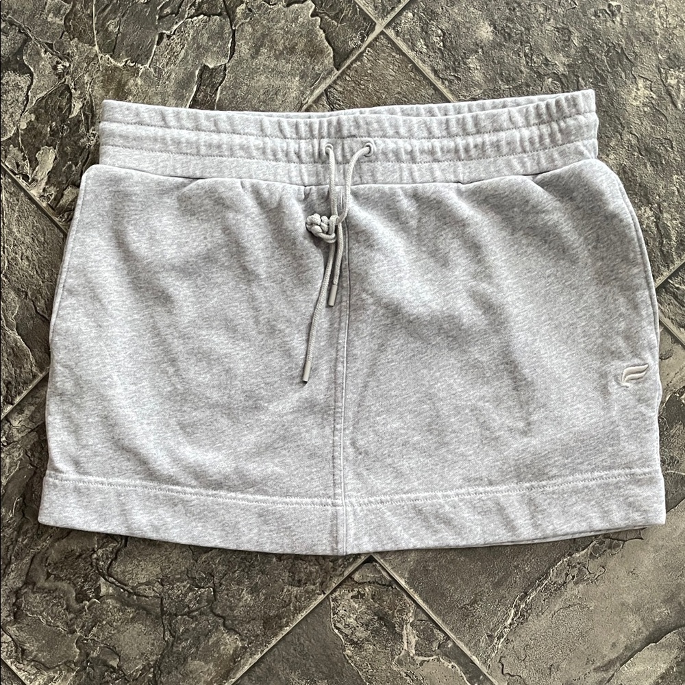 FABLETICS Light Gray Mini Skirt Sporty Athleisure Preppy Cottagecore Coastal